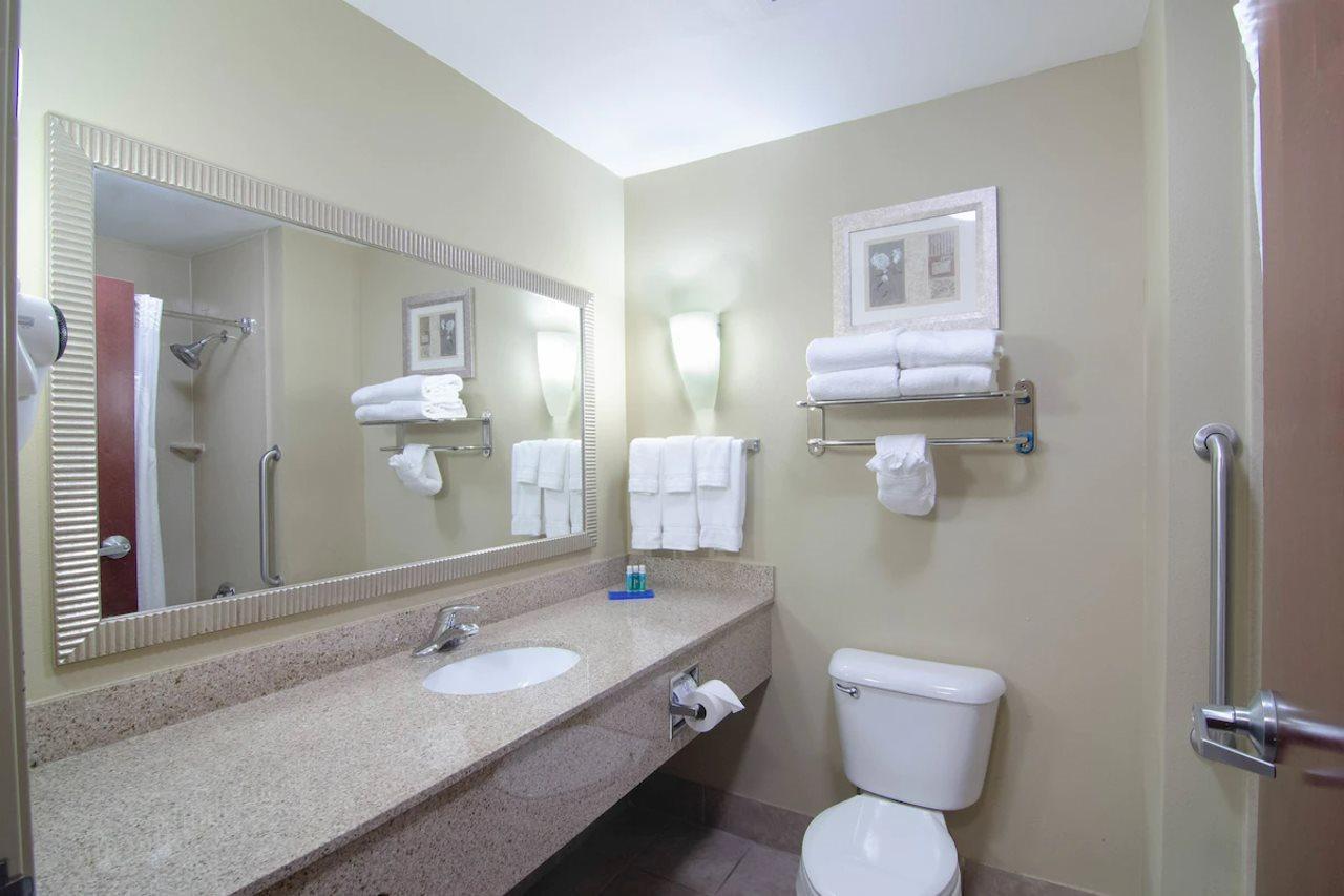 Comfort Suites Mobile-South Alabama University Area Exterior photo